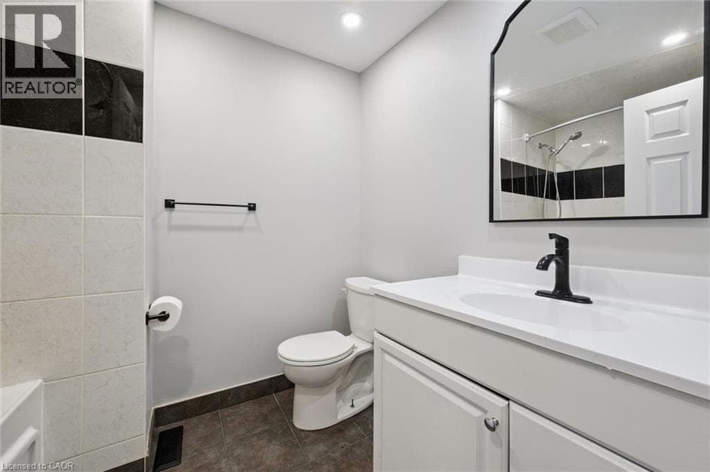 Townhouse for sale at 46 CEDARWOODS Crescent Unit# 20, Vanier, Kitchener, Ontario, photo 22
