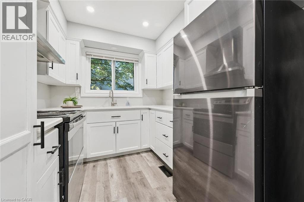 Townhouse for sale at 46 CEDARWOODS Crescent Unit# 20, Vanier, Kitchener, Ontario, photo 11