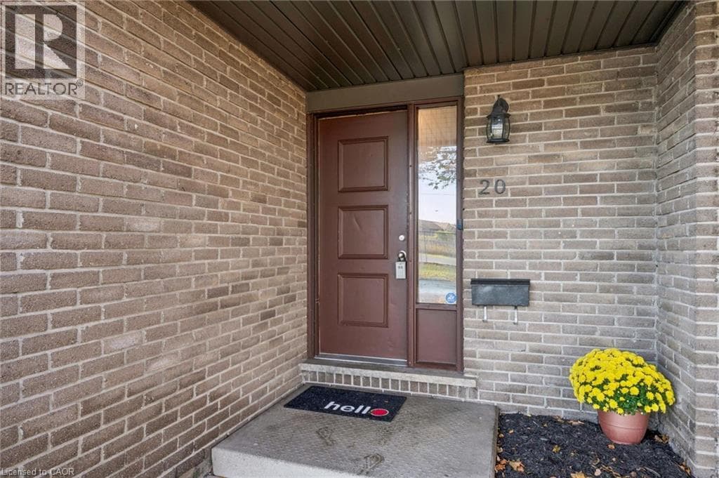 Townhouse for sale at 46 CEDARWOODS Crescent Unit# 20, Vanier, Kitchener, Ontario, photo 4