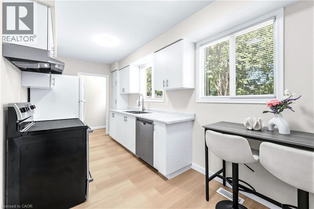 Semi-detached for sale at 506 LONELM Court Unit# A, Lakeshore South, Waterloo, Ontario, photo 8
