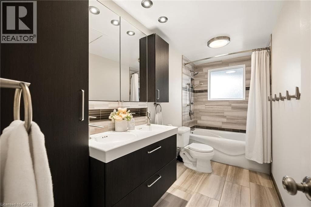 Detached for sale at 127 GAY Crescent, Stanley Park, Kitchener, Ontario, photo 24