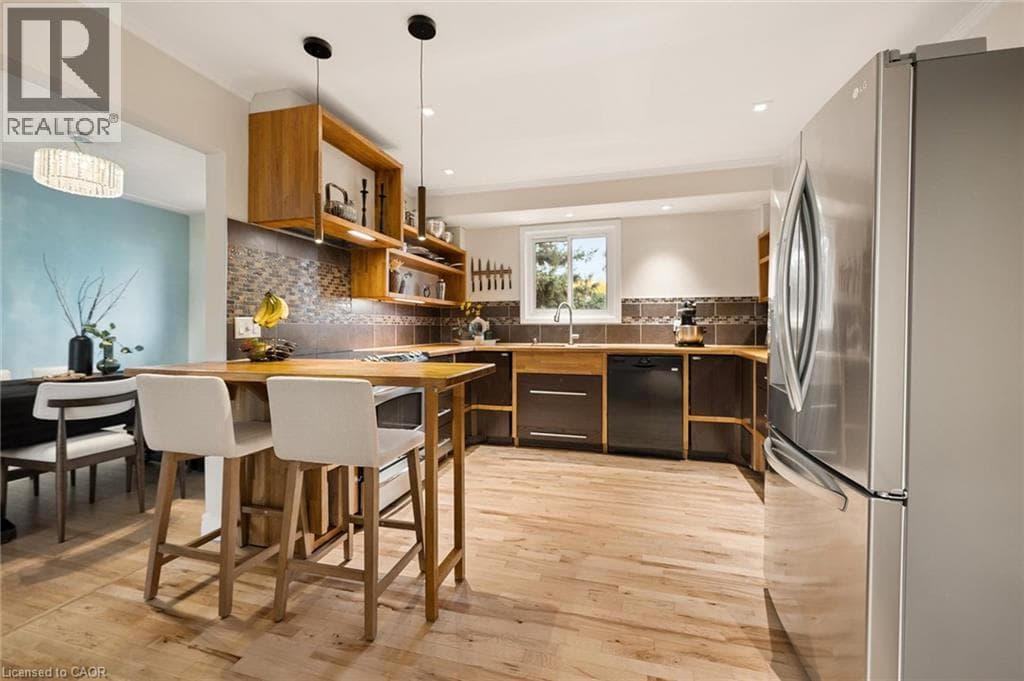 Detached for sale at 127 GAY Crescent, Stanley Park, Kitchener, Ontario, photo 14