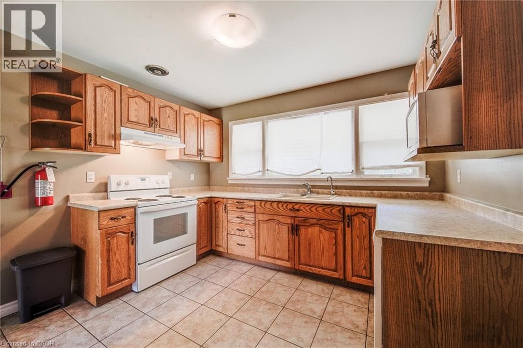 Multi-family for sale at 139 ELGIN Crescent, Uptown North, Waterloo, Ontario, photo 21