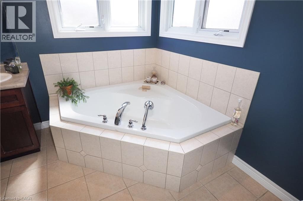Detached for sale at 15 TREEVIEW Drive, St. Jacobs, Woolwich, Ontario, photo 25