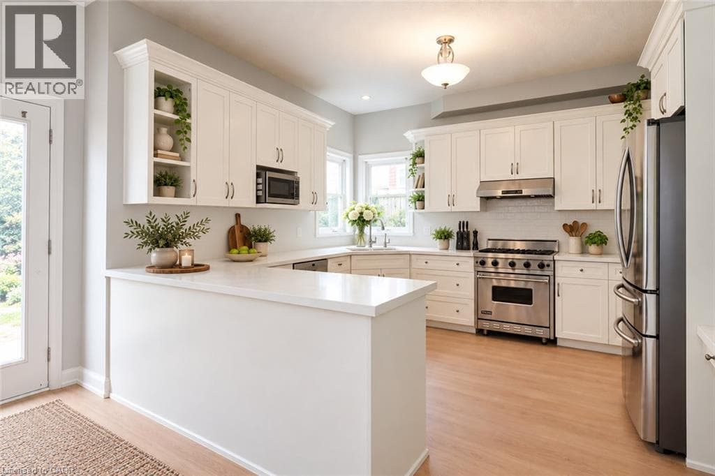 Detached for sale at 15 TREEVIEW Drive, St. Jacobs, Woolwich, Ontario, photo 5