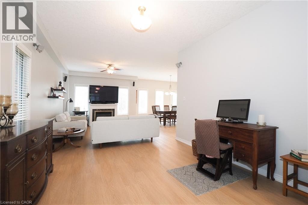 Detached for sale at 15 TREEVIEW Drive, St. Jacobs, Woolwich, Ontario, photo 11