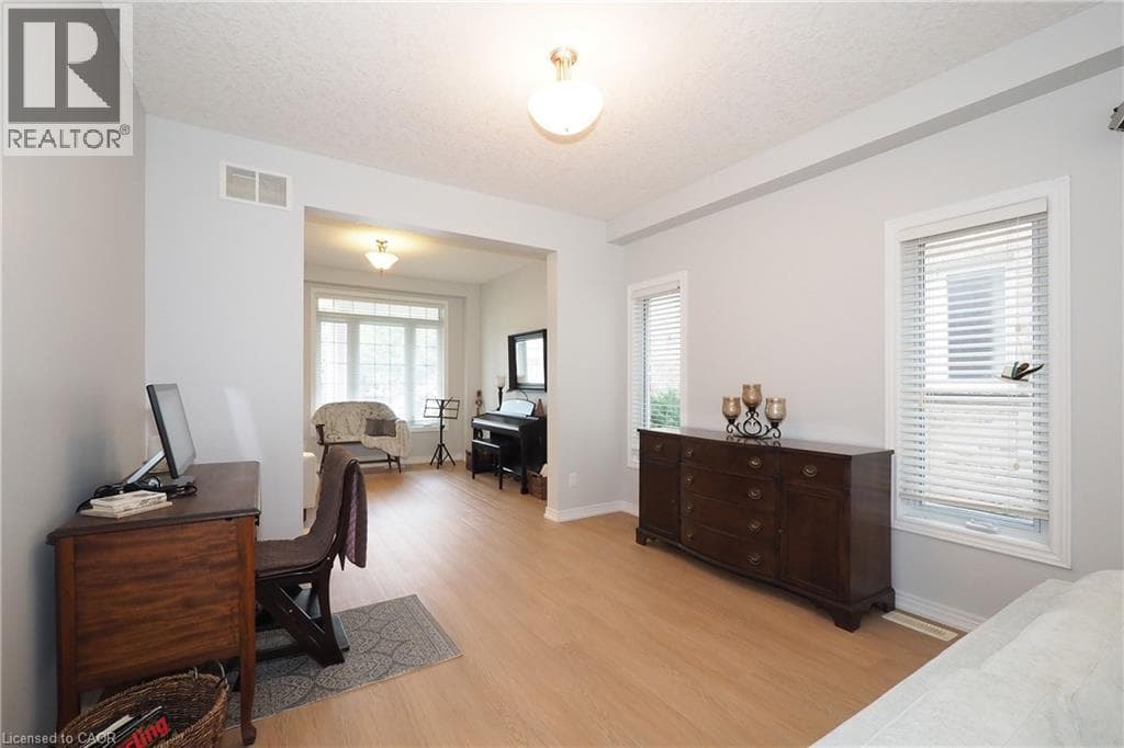 Detached for sale at 15 TREEVIEW Drive, St. Jacobs, Woolwich, Ontario, photo 12