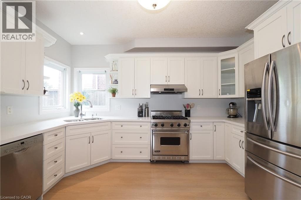 Detached for sale at 15 TREEVIEW Drive, St. Jacobs, Woolwich, Ontario, photo 8