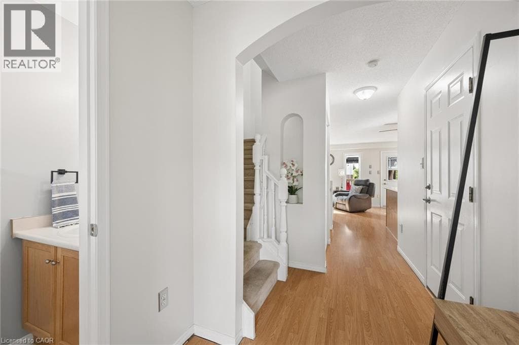 Detached for sale at 67 APPLE TREE Drive, Idlewood, Kitchener, Ontario, photo 6