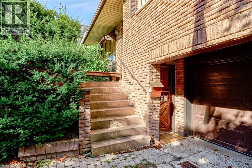 Detached for sale at 8 BONNYLYN Drive, Forest Hill, Kitchener, Ontario, photo 4