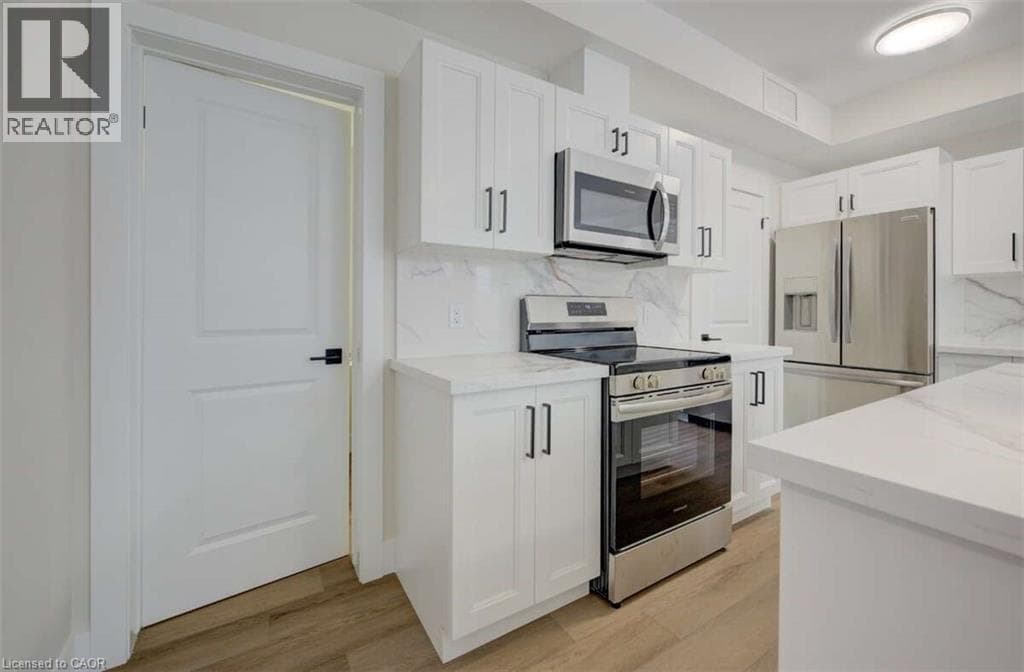 Apartment for sale at 17 PETER Street Unit# 1, Cedar Hill, Kitchener, Ontario, photo 3