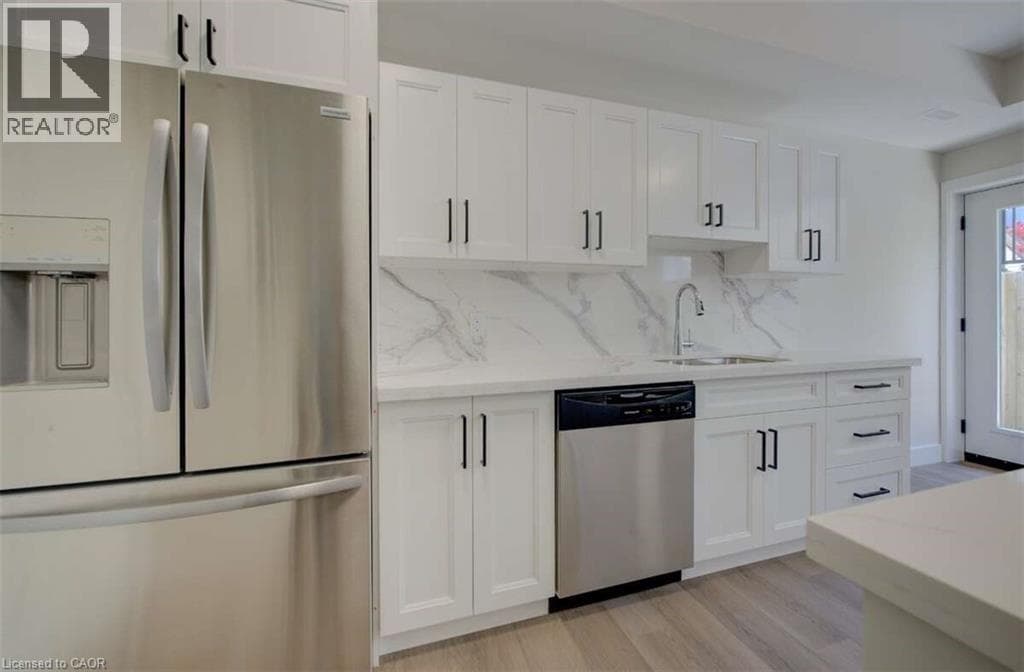 Apartment for sale at 17 PETER Street Unit# 1, Cedar Hill, Kitchener, Ontario, photo 5