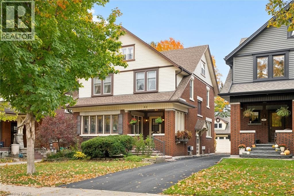 62 HEINS Avenue