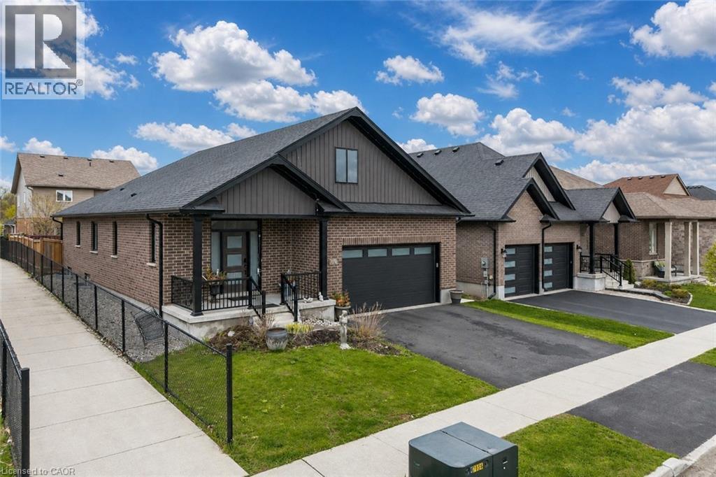86 WOODBERRY Crescent