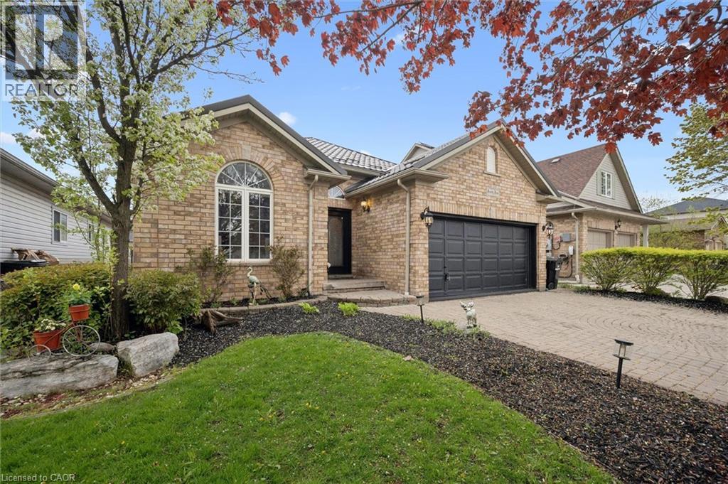 44 MCNICHOL Drive