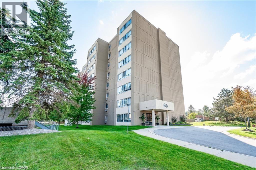 65 HIGHLAND Crescent Unit# 804