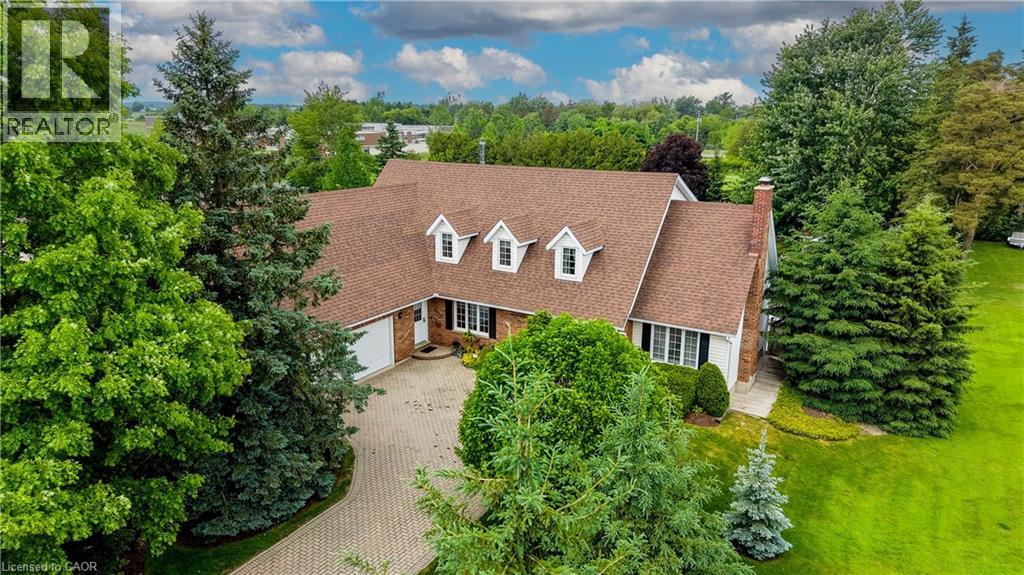 11 LORRAINE Drive