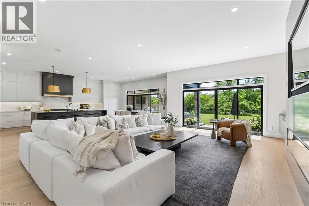 95 PONDCLIFFE Drive