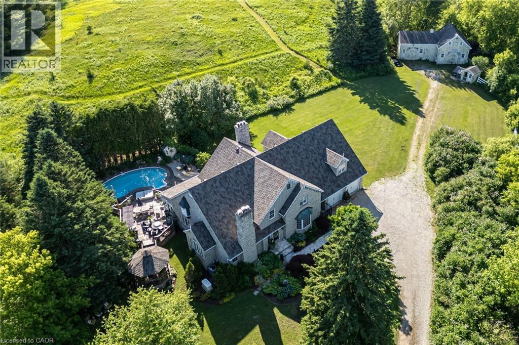 2134 MAPLEWOOD Road