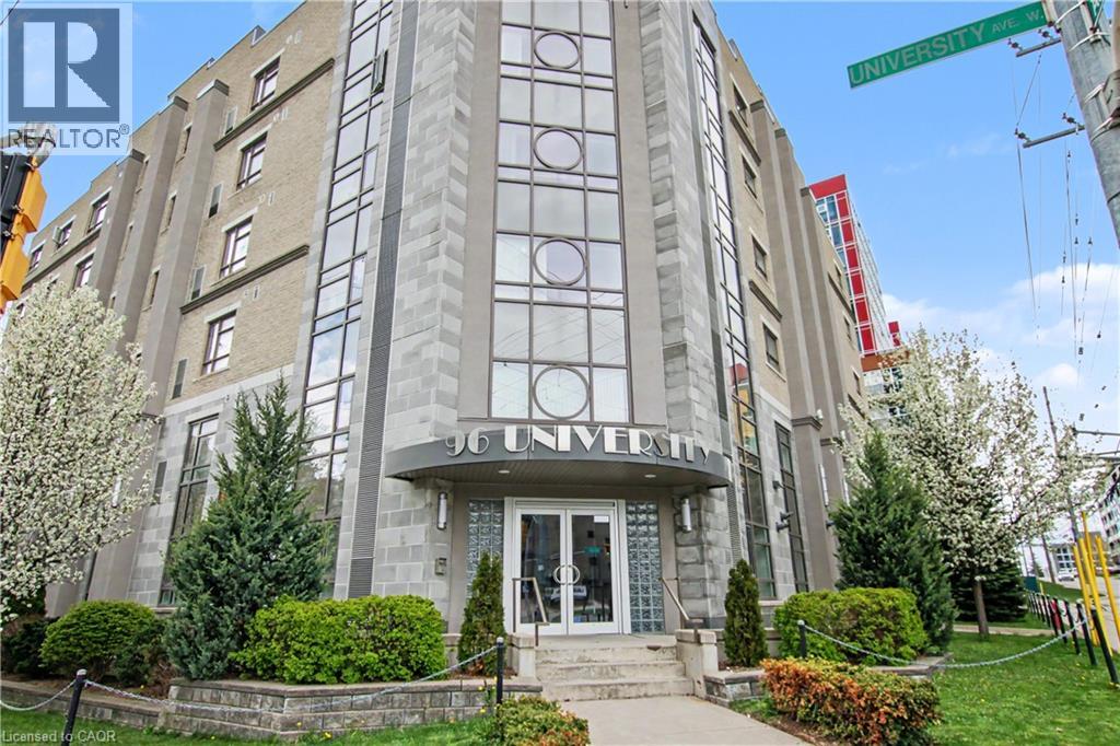 96 UNIVERSITY Avenue W