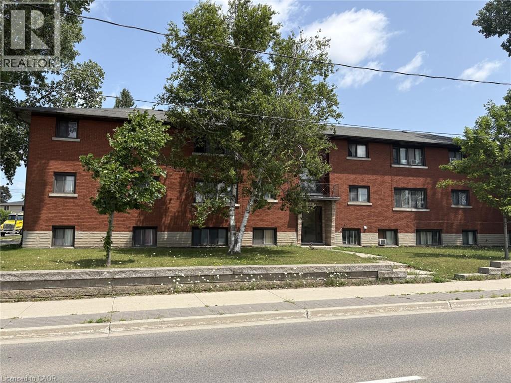 368 WEBER Street W